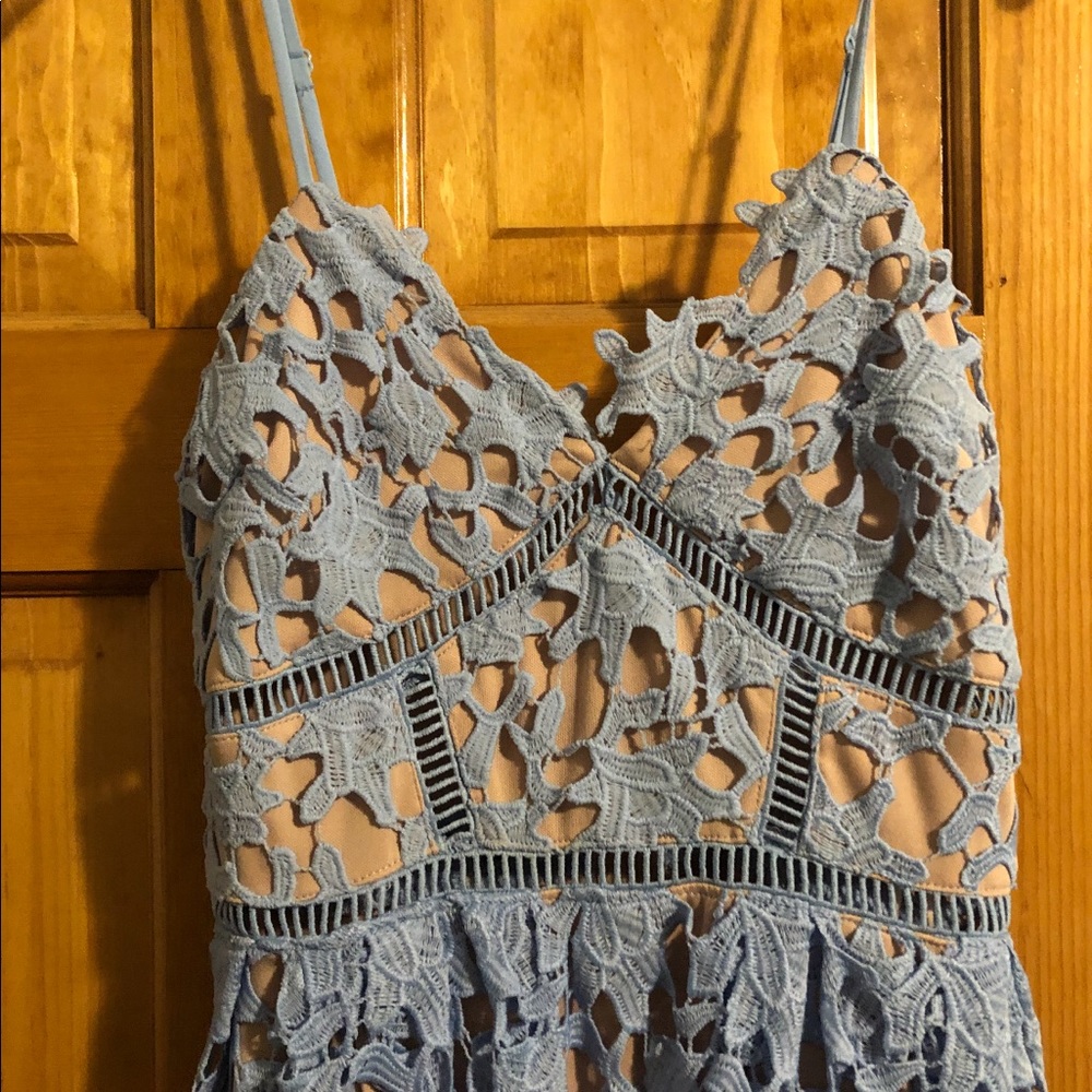 Lace midi dress!